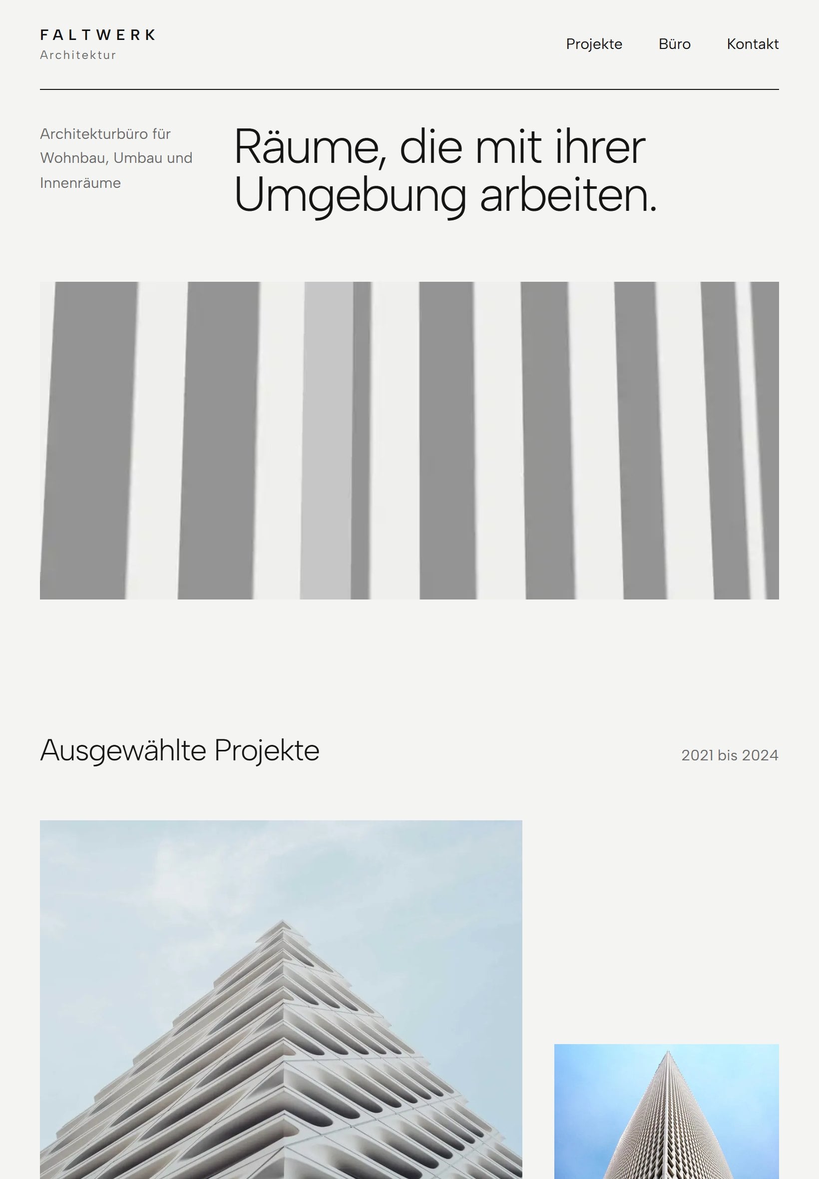 Dieselbe Website auf einem Tablet